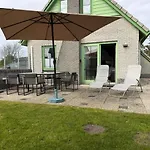 Дом отдыха Strandparel 39 Юлианадорп